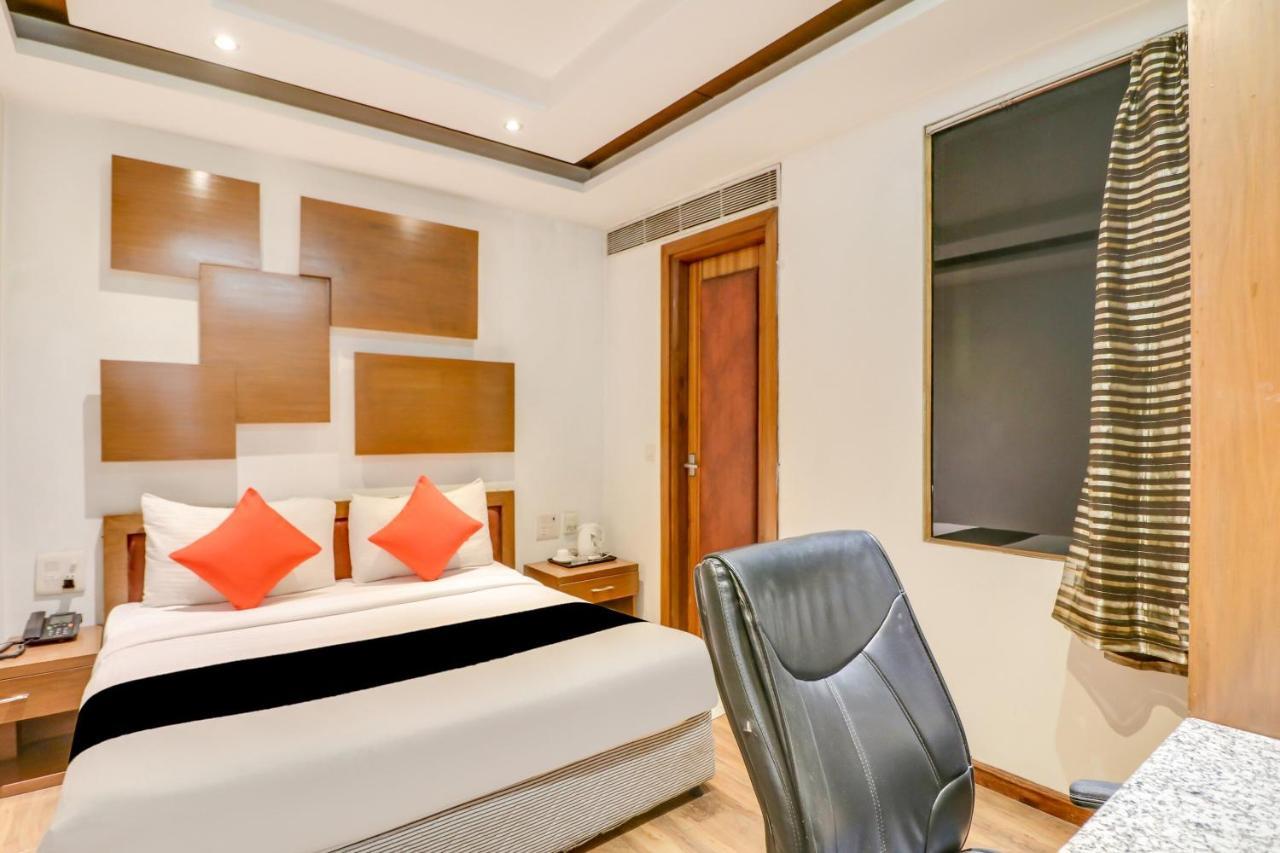 Townhouse 939 Hotel Gagan Inn Near Satyam Inox Patel Nagar New Delhi Exterior photo