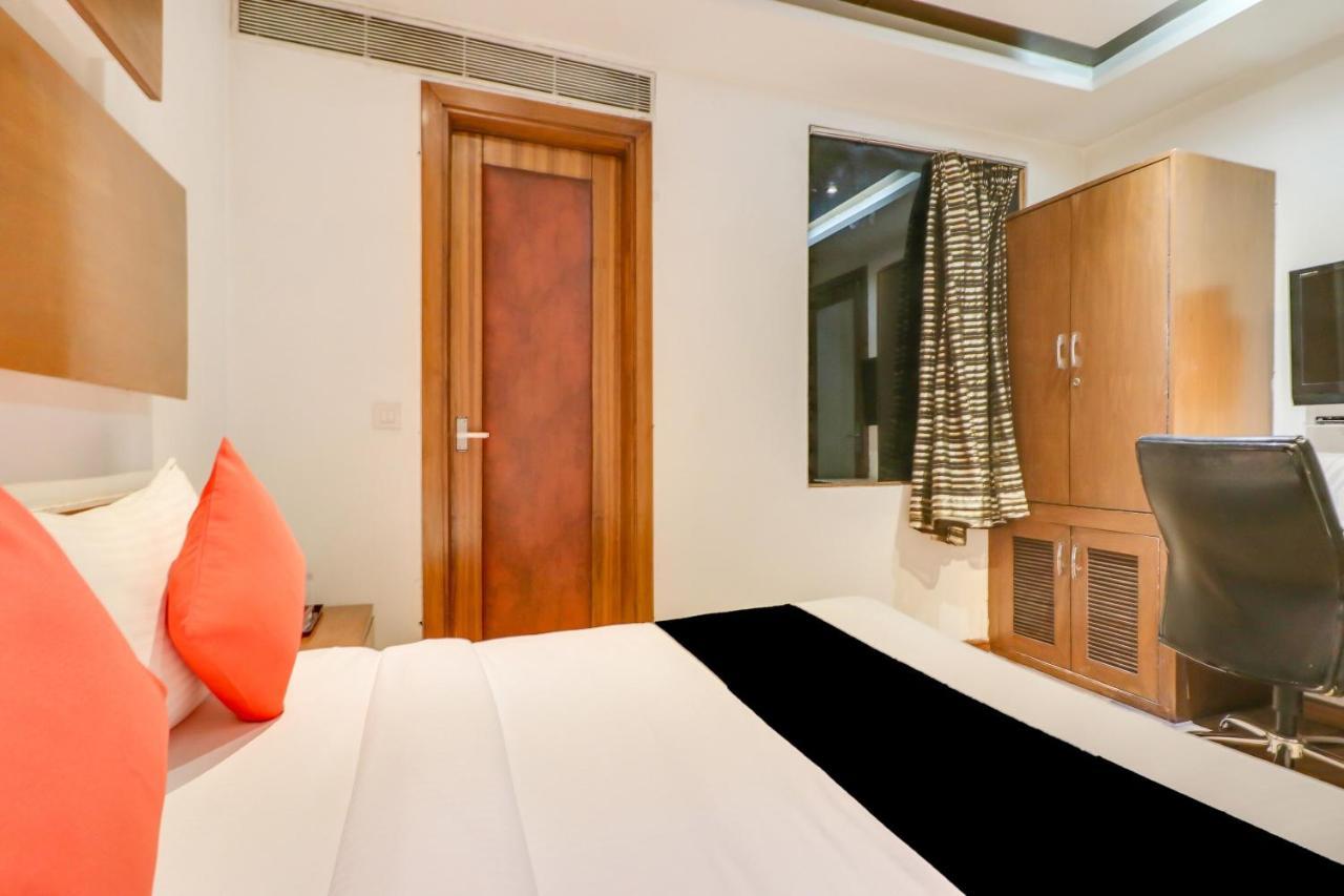 Townhouse 939 Hotel Gagan Inn Near Satyam Inox Patel Nagar New Delhi Exterior photo